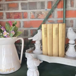 RAZ Birds on Pedestals Set