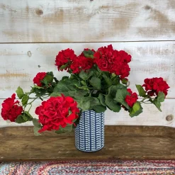 CRI Bold Red Geranium Spray