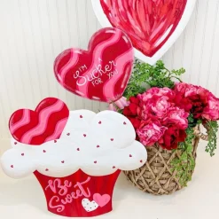 The Round Top Collection Heart Sucker