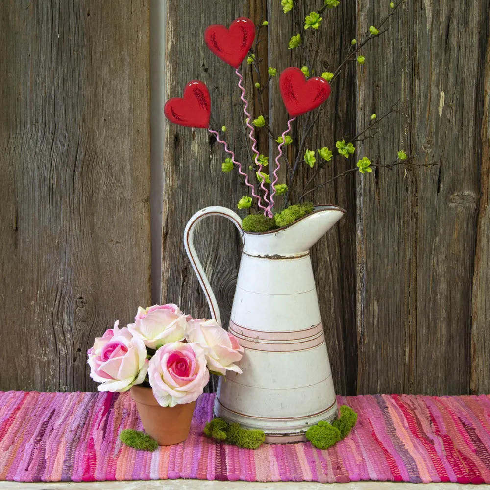 The Round Top Collection Heart Trio Stake