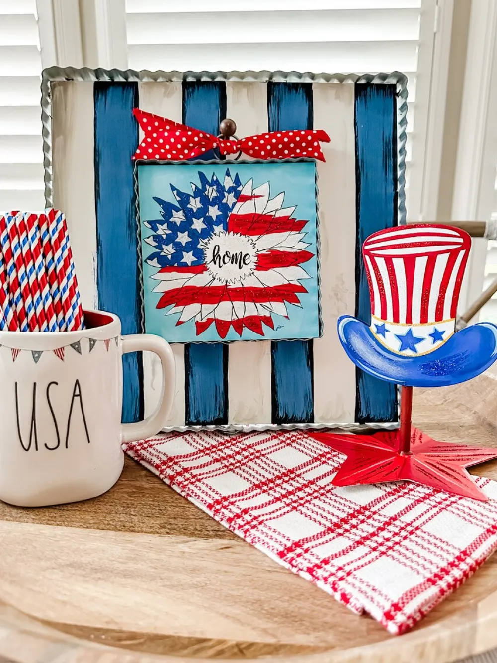 The Round Top Collection Kross “Home” Flower Flag Mini Gallery Art