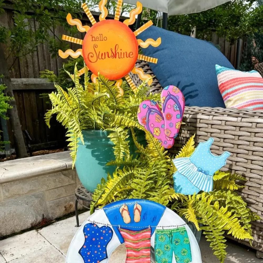 The Round Top Collection Poolside Staple