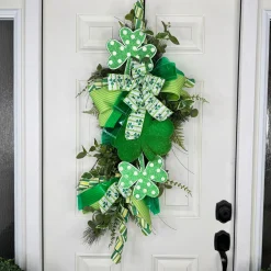 Miss Cayce's Shamrock Shine Teardrop