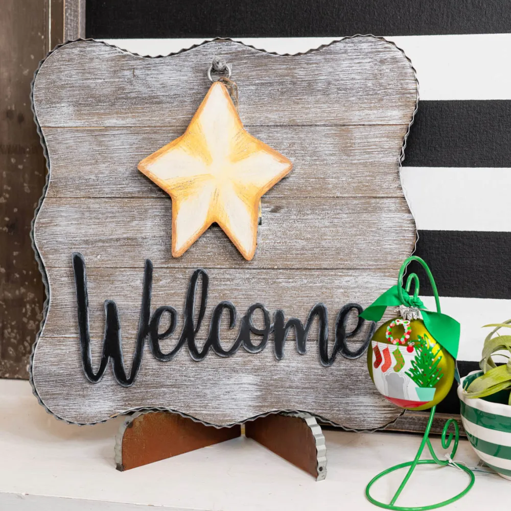 The Round Top Collection Star Charm